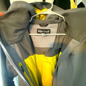 Marmot ski / winter jacket - Like New